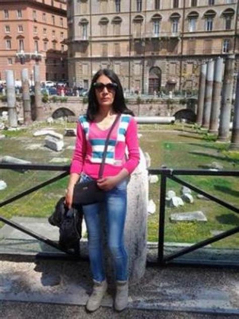 donna cerca uomo a arona|Escort Arona, Annunci Donna Cerca Uomo